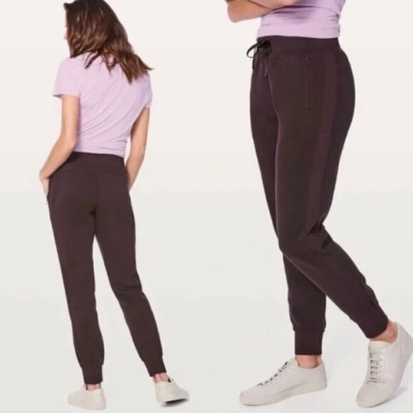 Lululemon GUC Get Going Jogger in plum color relaxed fit size 8 - Picture 1 of 5